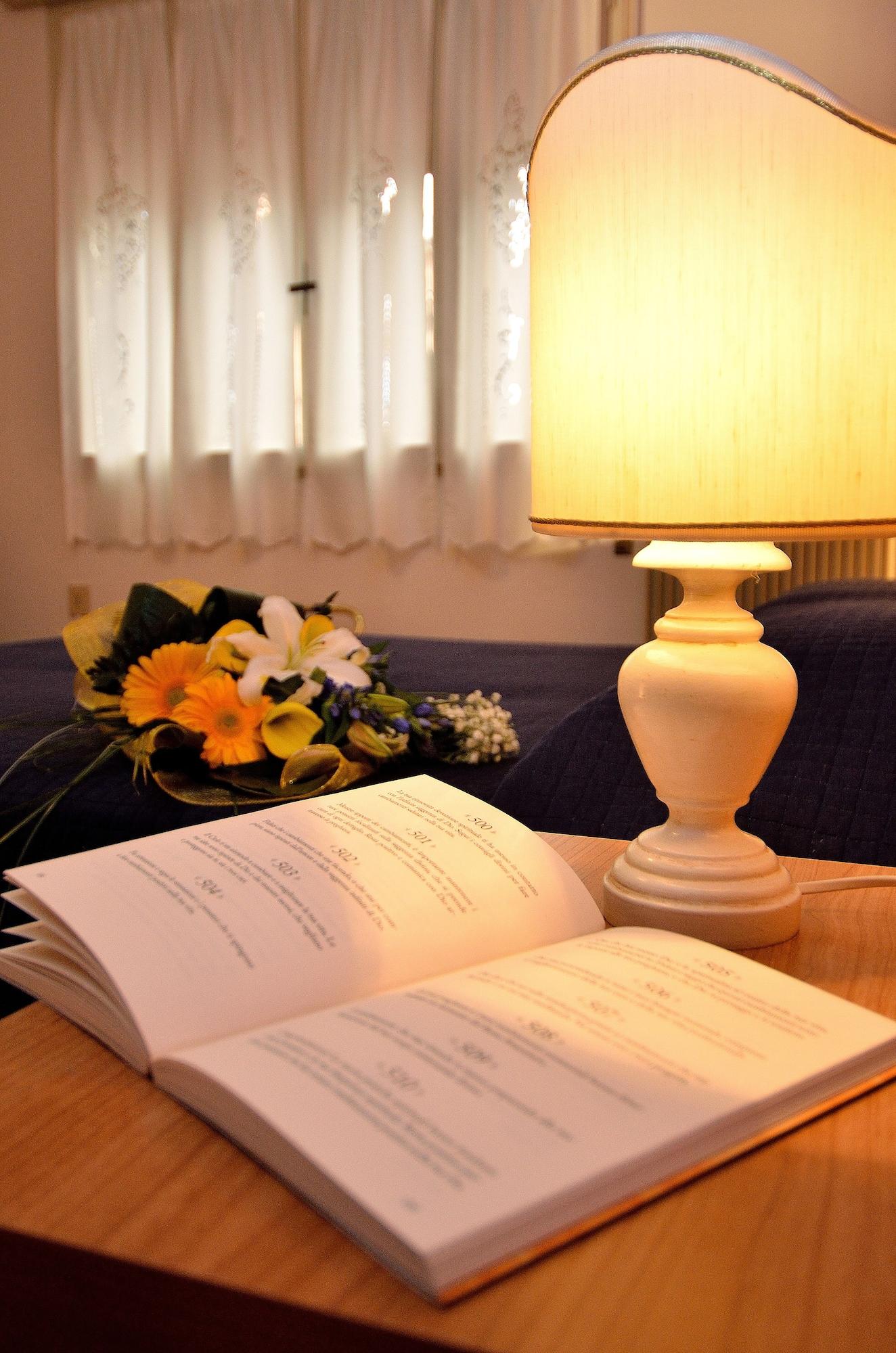 Hotel Amba Alagi Маргера Екстериор снимка