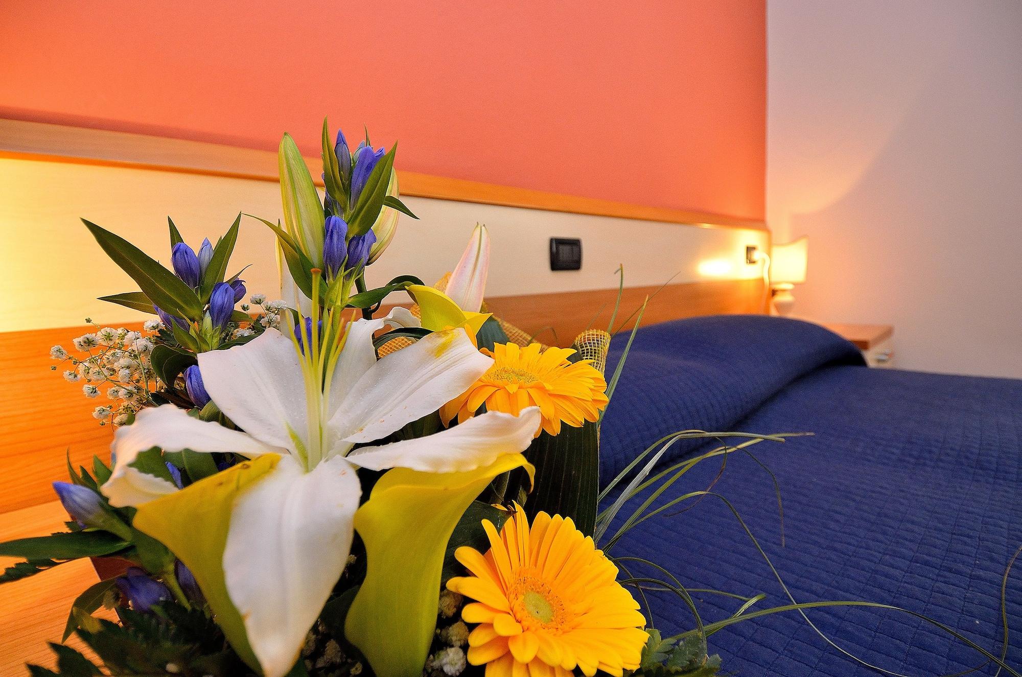 Hotel Amba Alagi Маргера Екстериор снимка