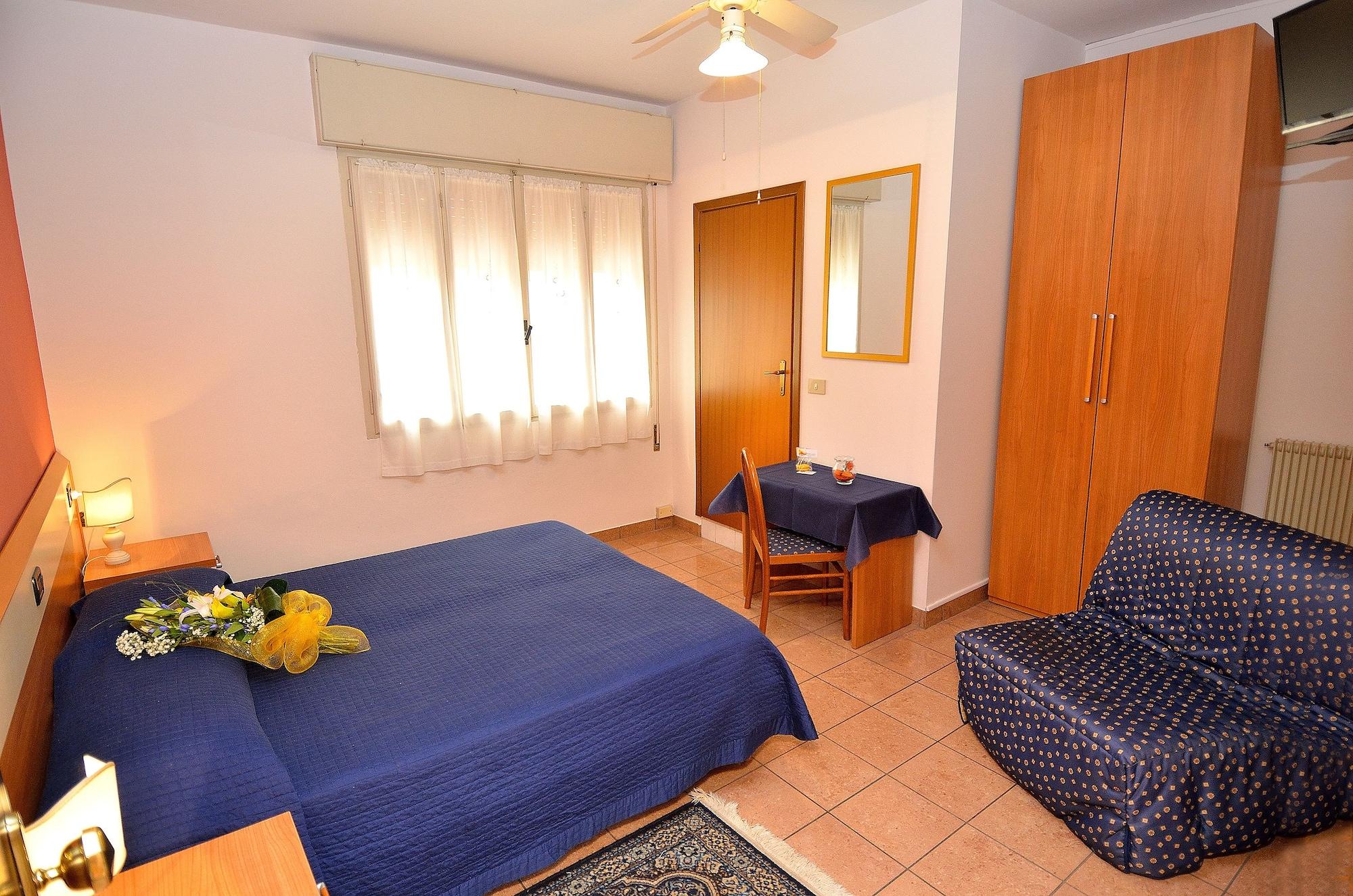 Hotel Amba Alagi Маргера Екстериор снимка