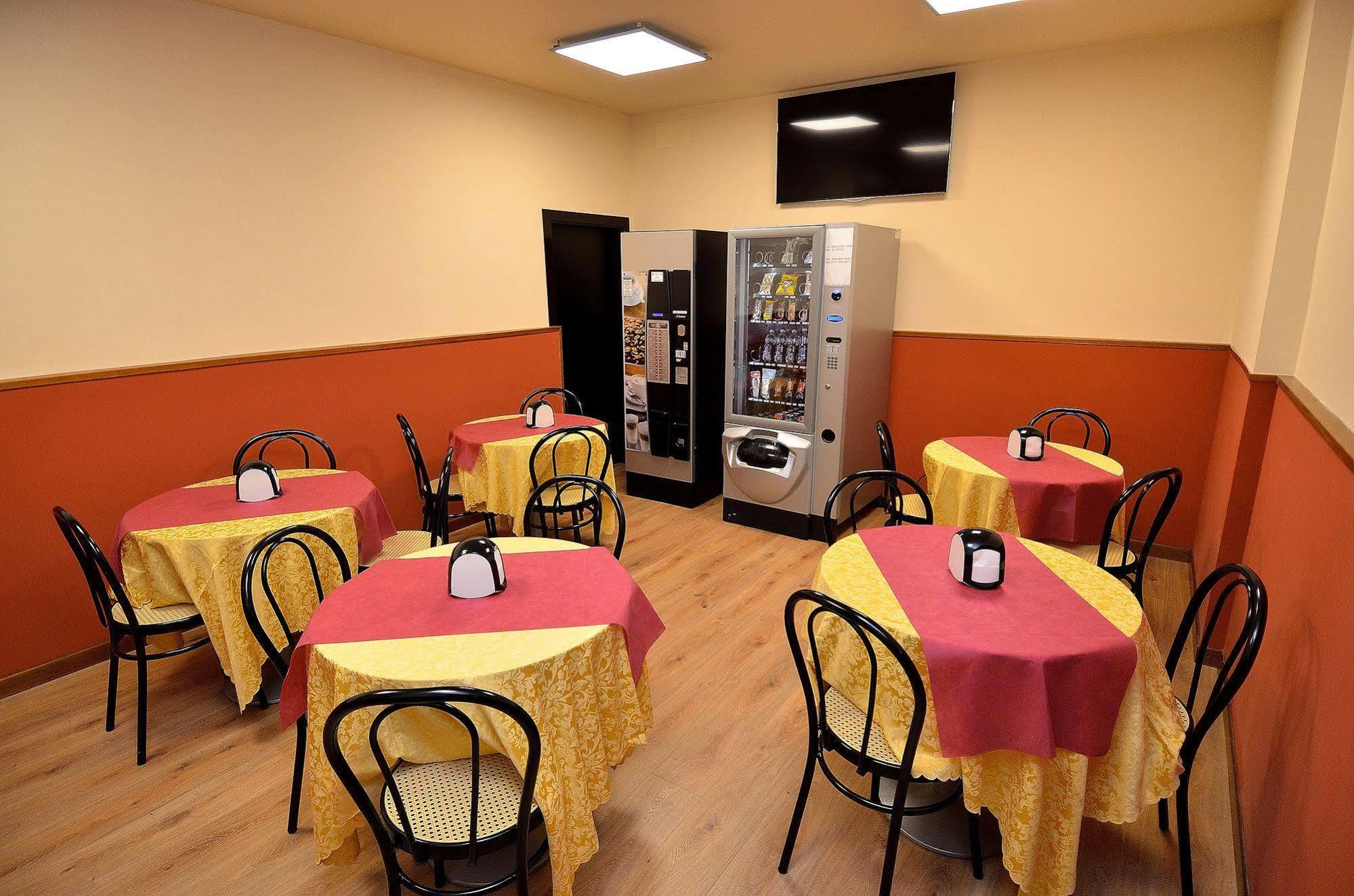 Hotel Amba Alagi Маргера Екстериор снимка