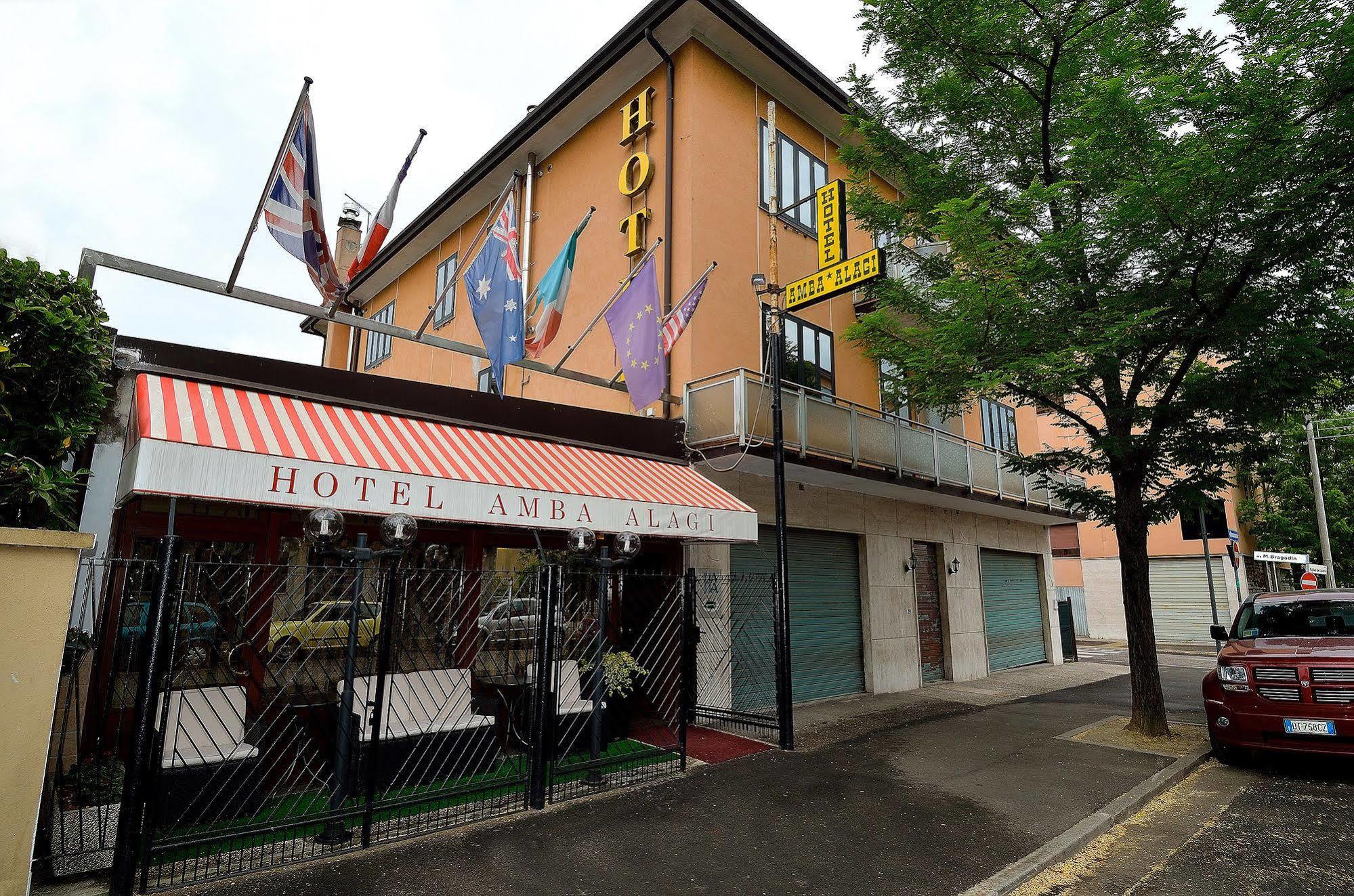 Hotel Amba Alagi Маргера Екстериор снимка
